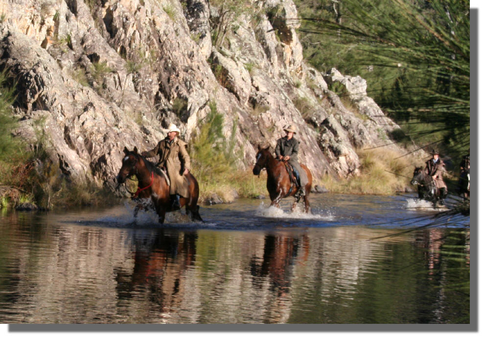 Blue_mountains_horse_riding